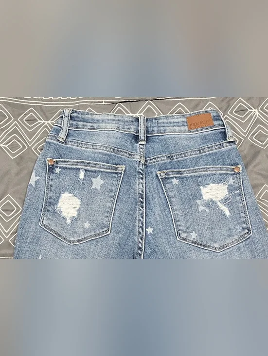 Judy Blue Star Crossed Midrise Distressed Boyfriend Fit Jeans Size 0/24 - Picture 4 of 7